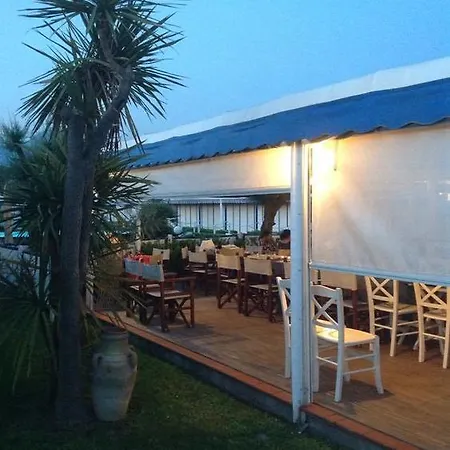 Bed & Breakfast Venezia Гостевой дом Марина-ди-Каррара