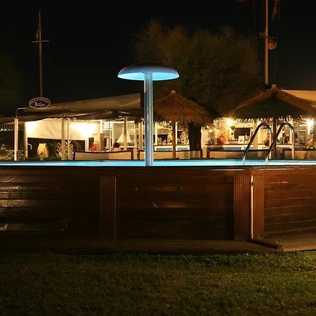 Pensionat Bedrooms Venezia Marina Di Carrara