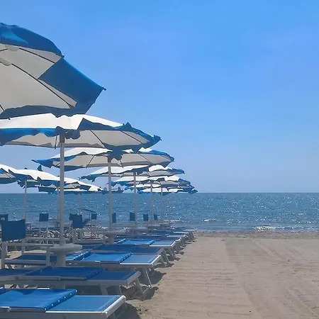 Bed & Breakfast Venezia Марина-ди-Каррара